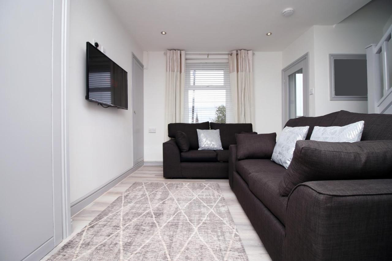 Sleeps 6, Smart Tv'S, Parking Swansea & Morriston Hospital 아파트 외부 사진
